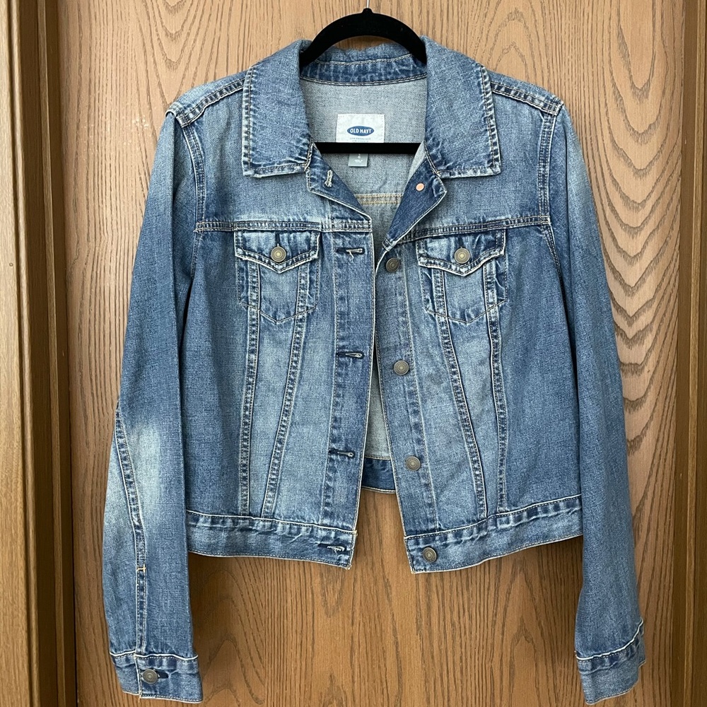 NWT Old Navy Women’s Cropped Denim Jacket